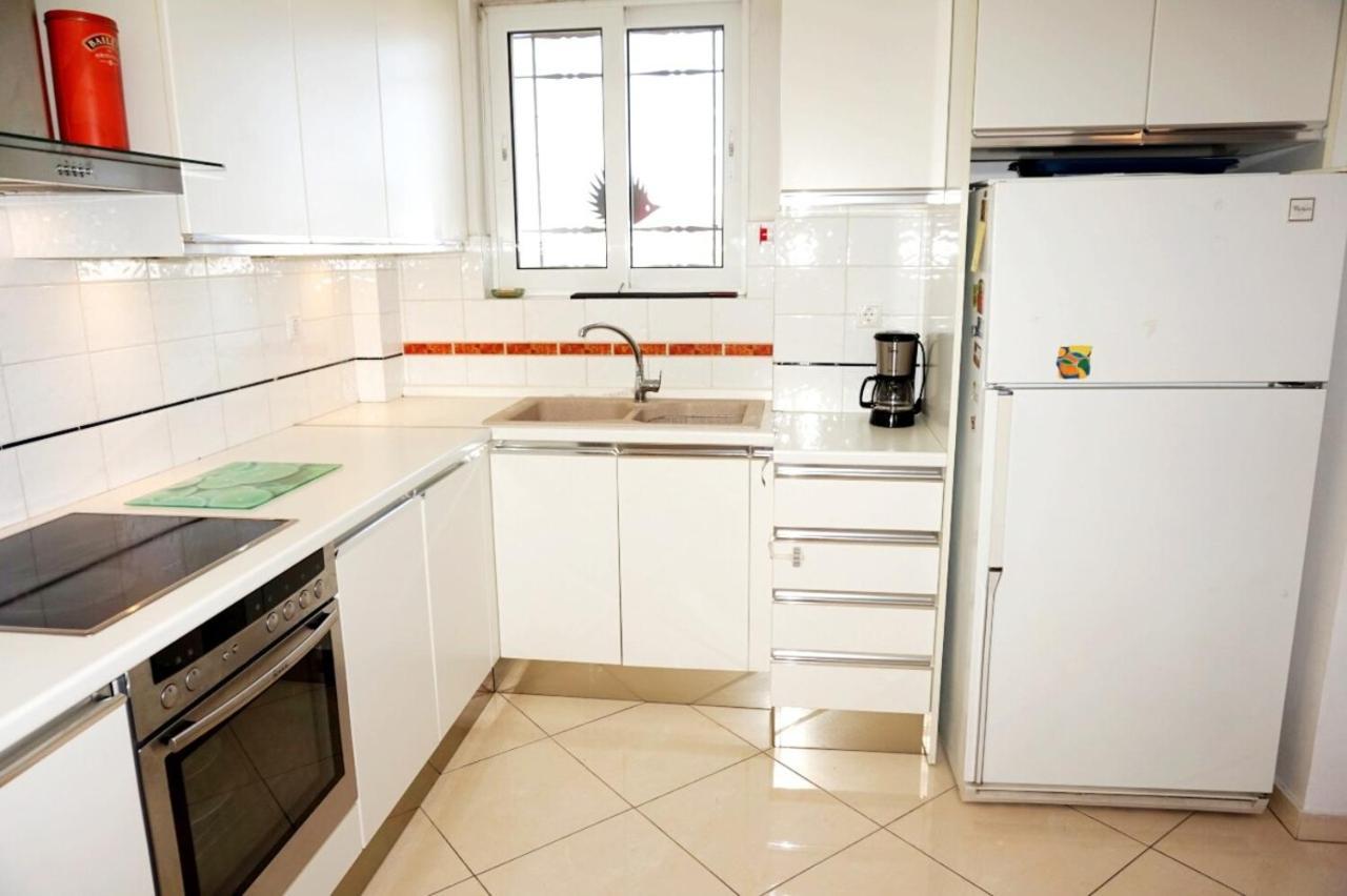 Piraeus Bright Apt Bagian luar foto