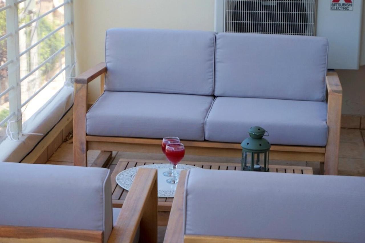 Piraeus Bright Apt Bagian luar foto