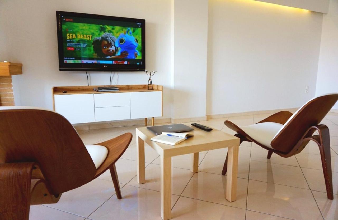 Piraeus Bright Apt Bagian luar foto