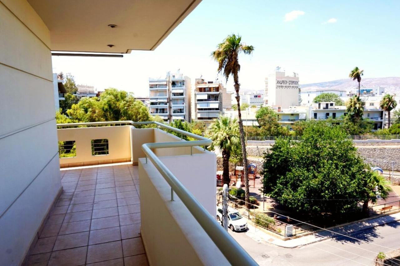Piraeus Bright Apt Bagian luar foto